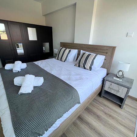 Azul Sea View Apartment Larnaca Exterior photo