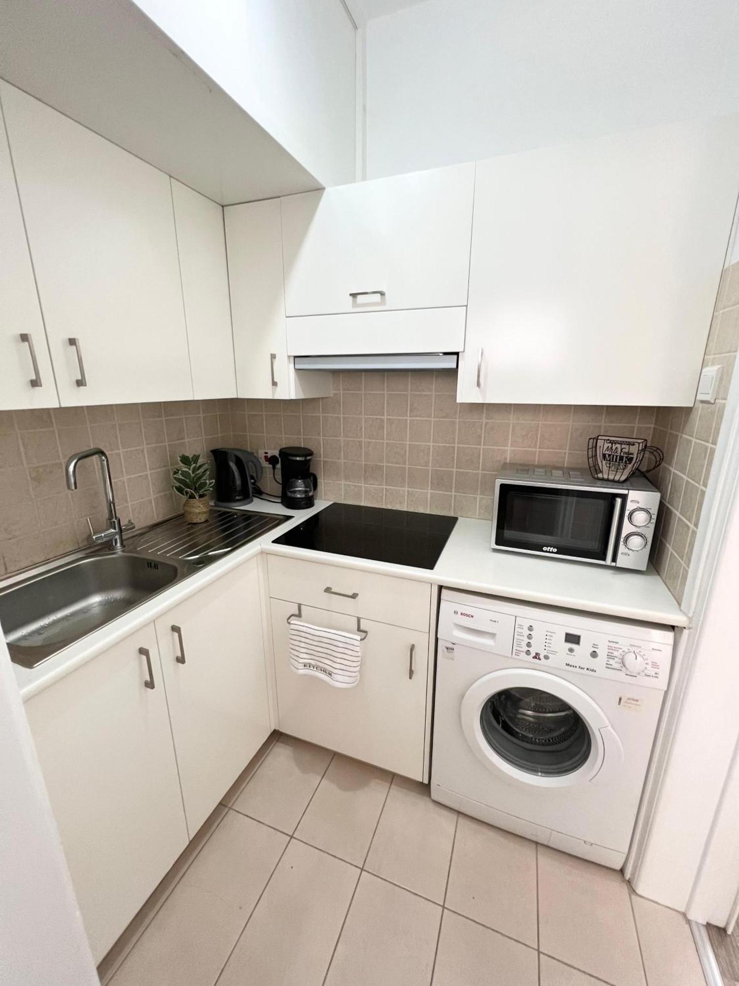 Azul Sea View Apartment Larnaca Exterior photo