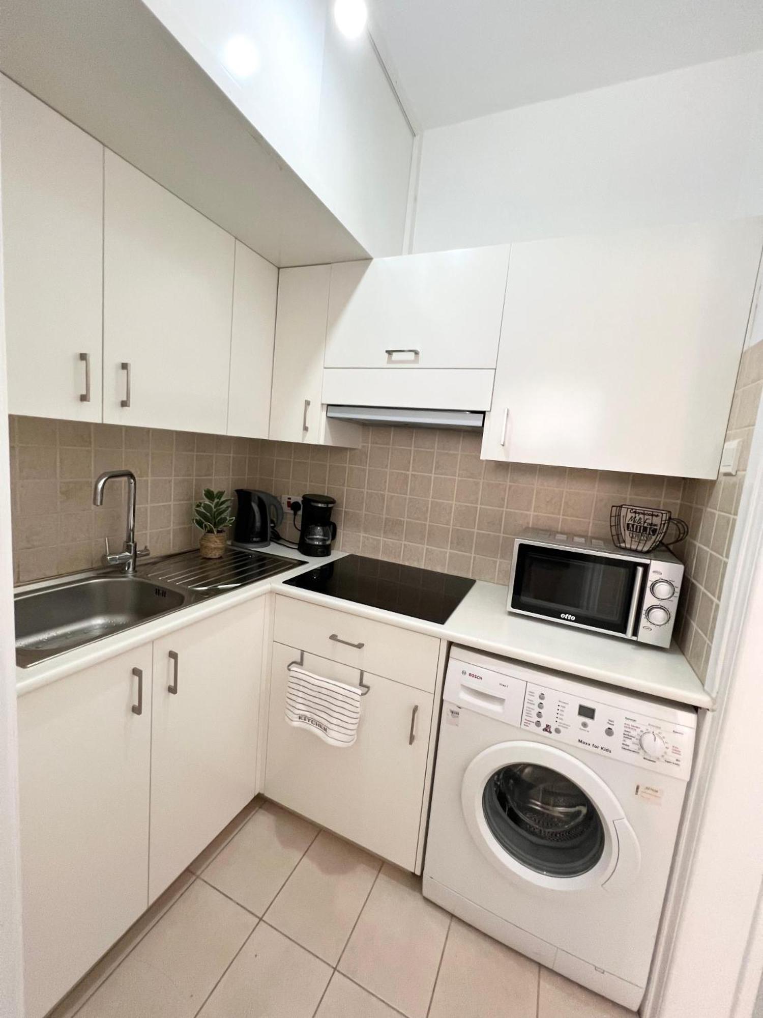 Azul Sea View Apartment Larnaca Exterior photo